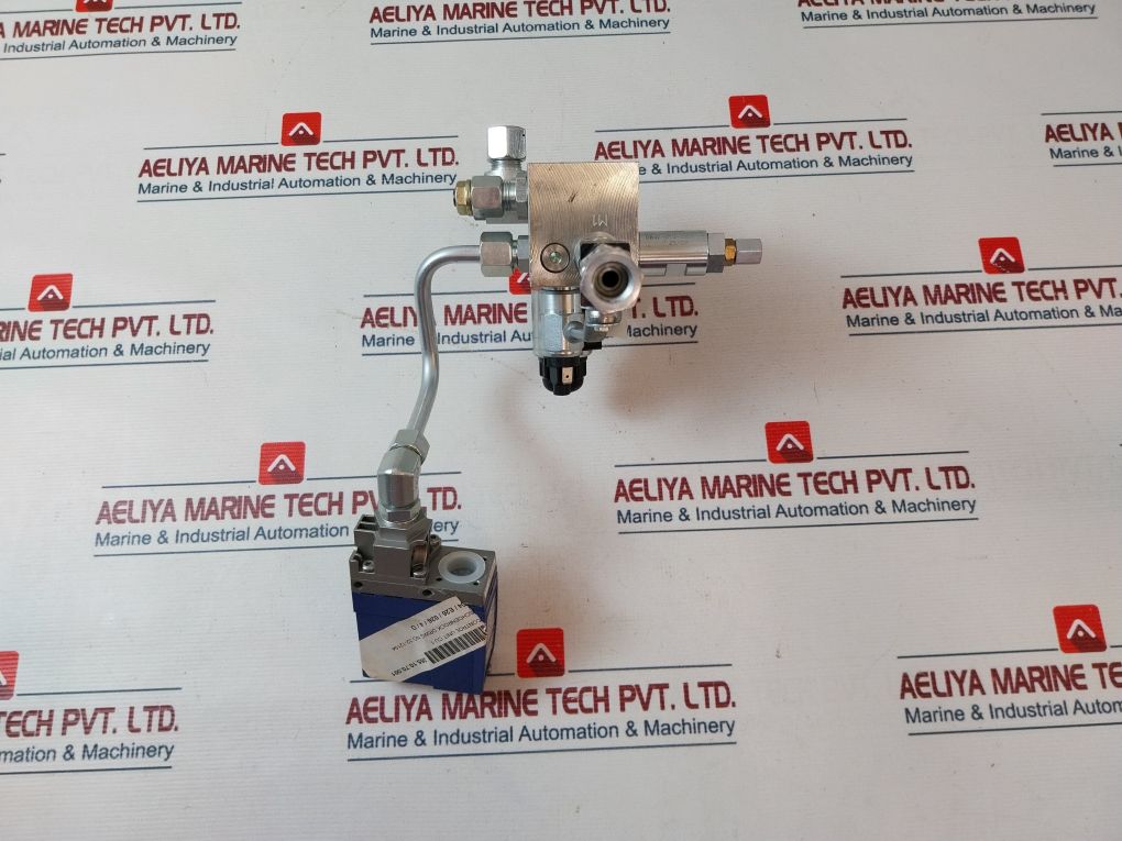 Hydac 3154855 Valve With Telemecanique Xmlb300D2S11 Pressure Sensor