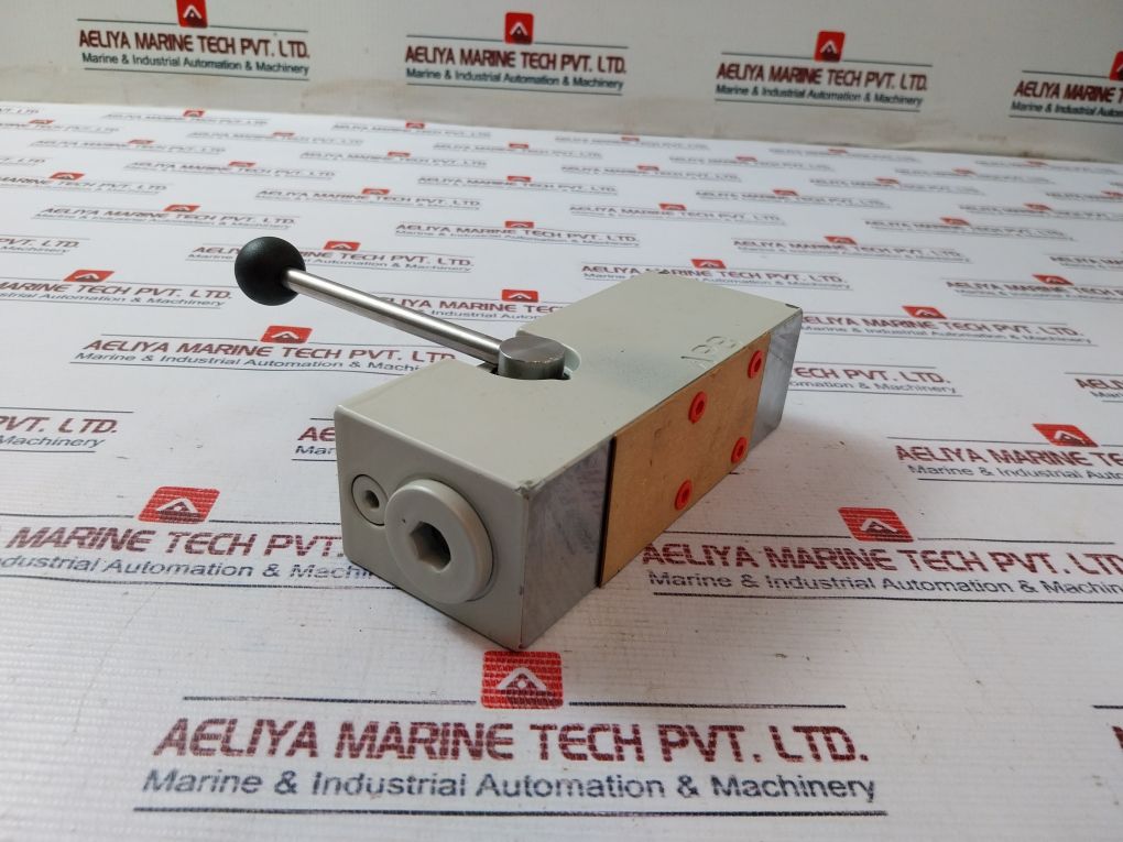 Hydranor 1Stb44110J7D Directional Control Valve 002701.05800 350 Bar