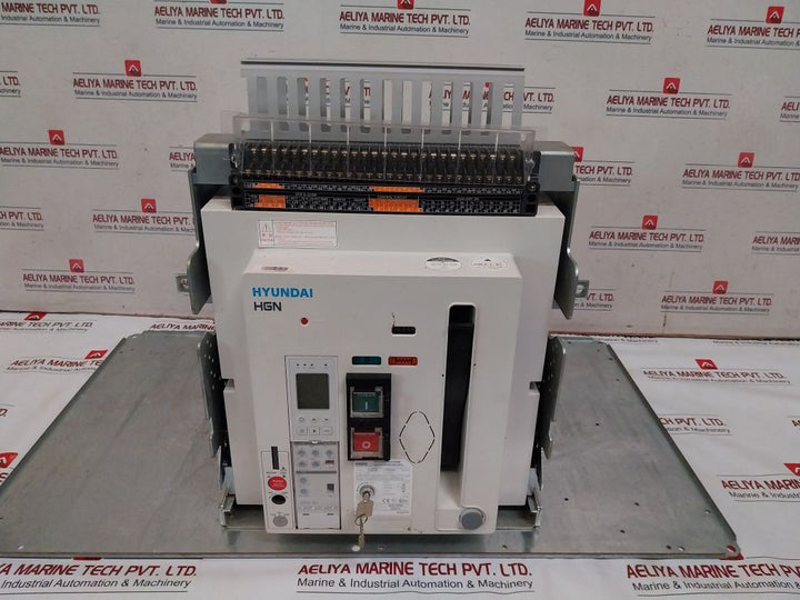 Hyundai Electric Hgn32 Air Circuit Breaker 3-pole 2624A