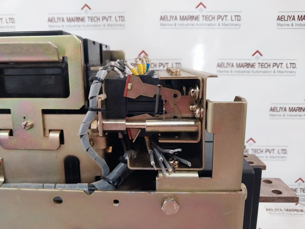 Hyundai Hat06 Air Circuit Breaker 690V Ac