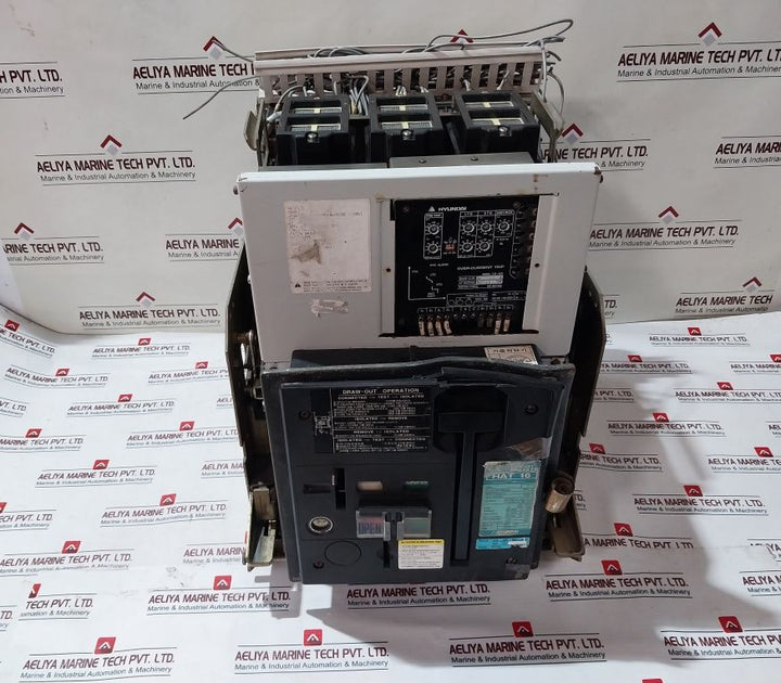 Hyundai Hat 16 Poles 3 Air Circuit Breaker 50/60 Hz 200V-240V
