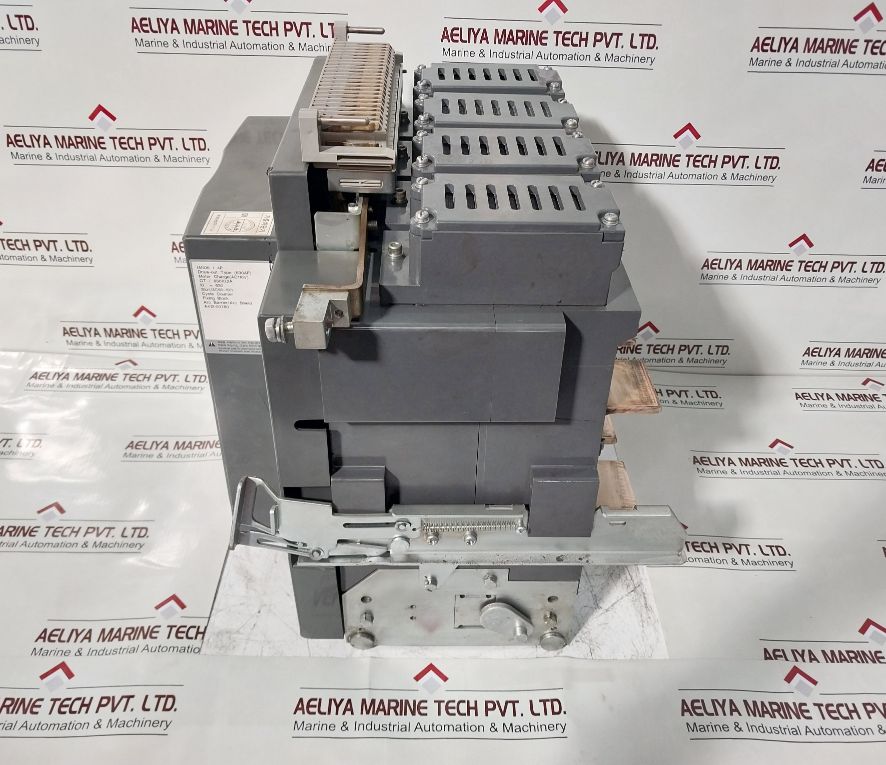 Hyundai Hian 06 Air Circuit Breaker 50/60Hz