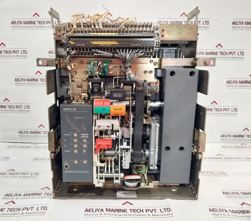 Hyundai Hian 06 Air Circuit Breaker 4 Poles