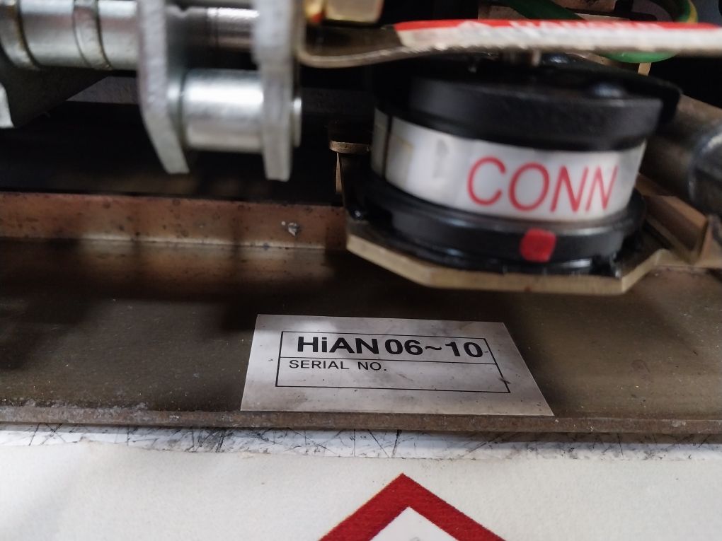 Hyundai Hian 06 Air Circuit Breaker 4 Poles