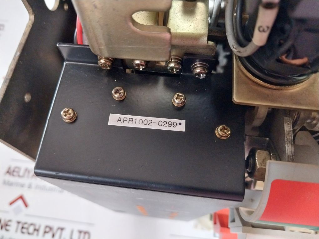 Hyundai Hian 06 Air Circuit Breaker 4 Poles