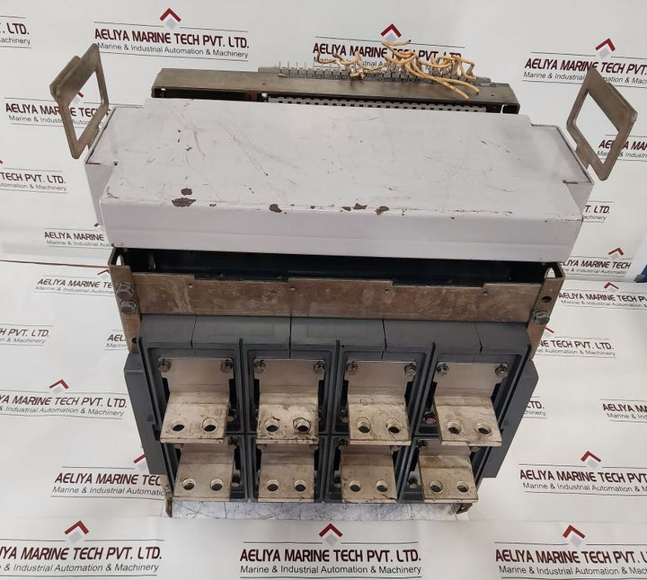Hyundai Hian 06 Air Circuit Breaker 4 Poles