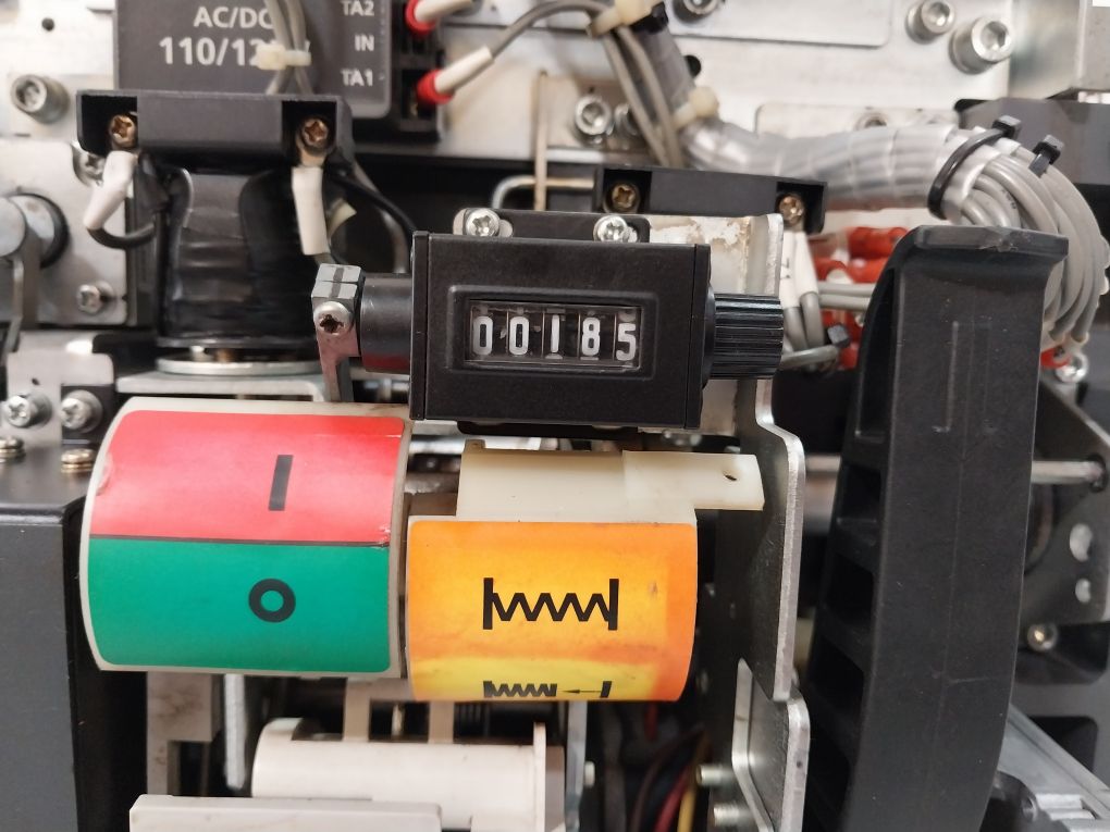 Hyundai Hian20 Air Circuit Breaker 3 Poles
