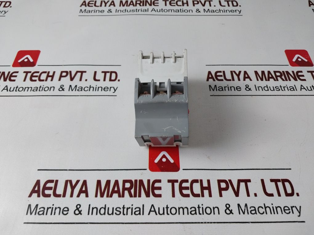 Hyundai Hith-22H Thermal Overload Relay 7-10 A