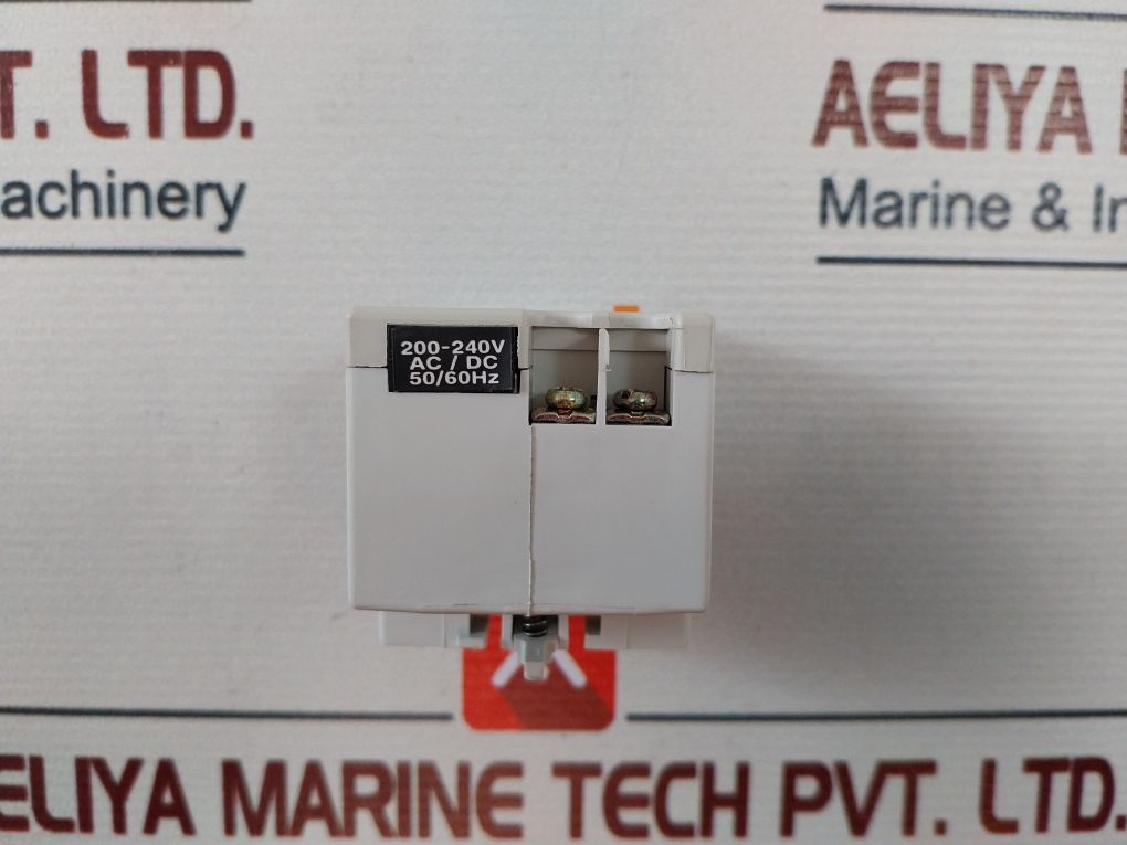 Hyundai Hlb 2 Latching Block 200-240V Ac/Dc