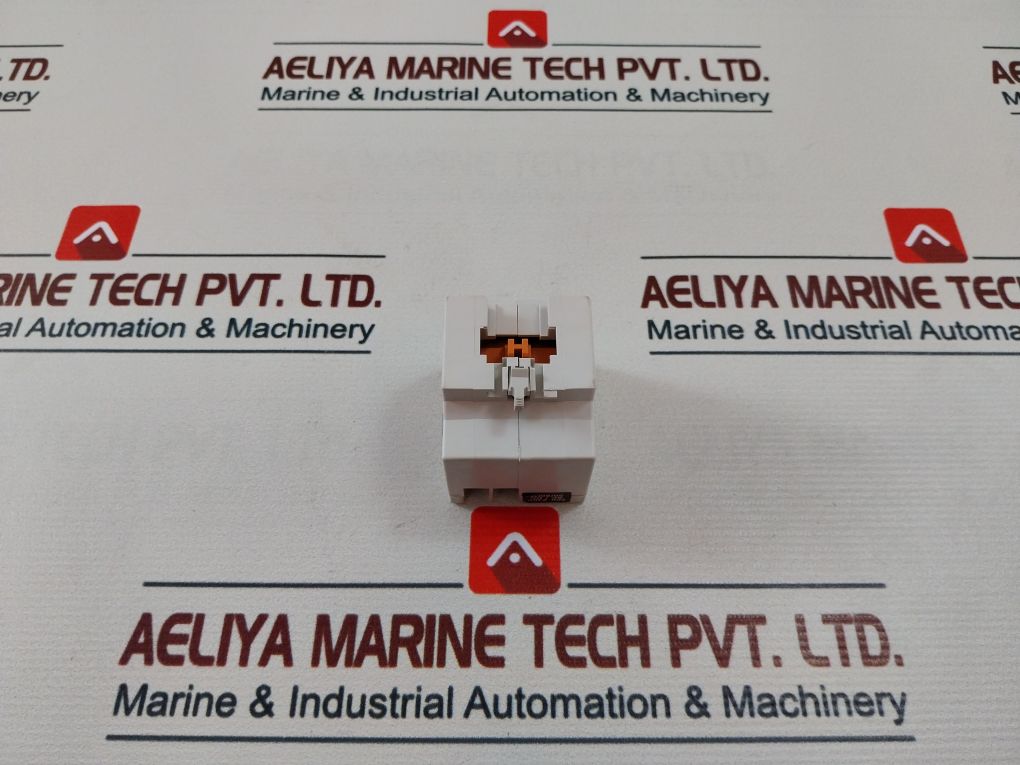 Hyundai Hlb 2 Latching Block 200-240V Ac/Dc