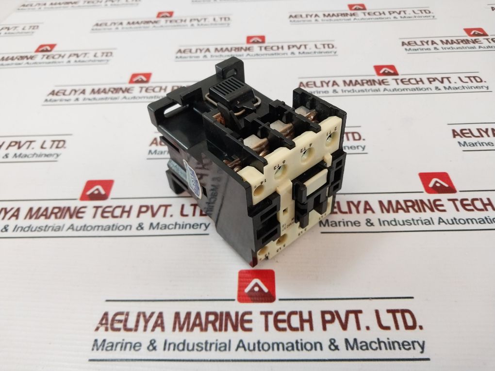 Hyundai Hmc 37 W10 Magnetic Contactor Ks C4504 110V 60Hz