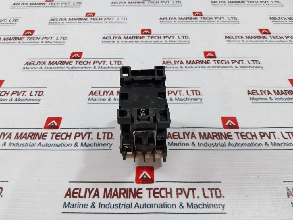 Hyundai Hmx 22 Control Relay 20A 660V