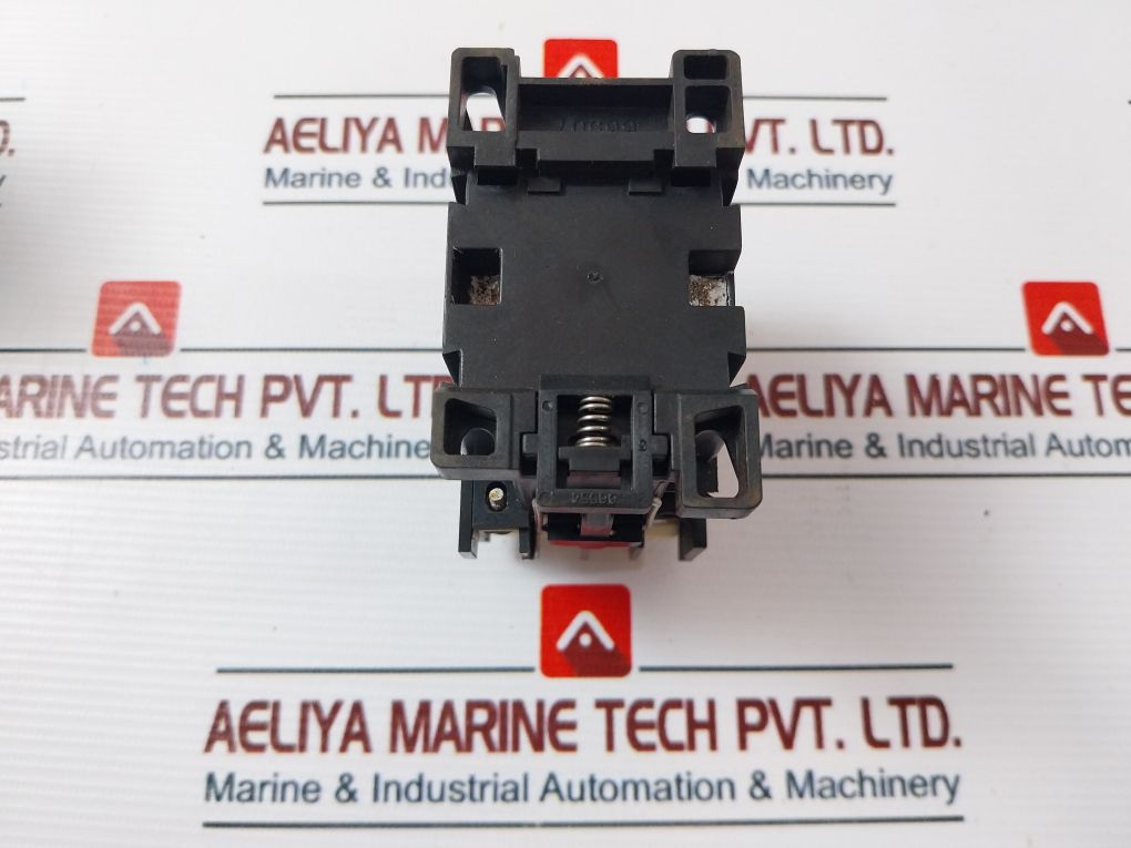 Hyundai Hmx 31 Auxiliary Control Relay 25A