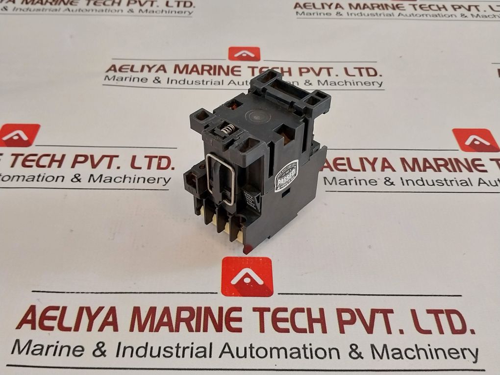 Hyundai Hmx 31 Control Relay
