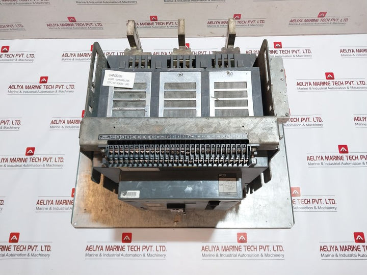 Hyundai Uan32B3A M2C2S268P 3 Pole Air Circuit Breaker 3200A 1000V 50/60Hz