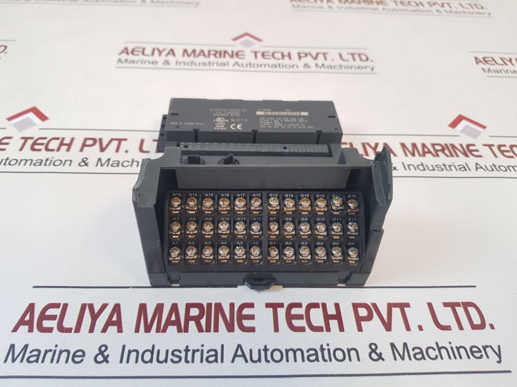 Ic 200C Hs001D I/O Carrier Barrier Style Module Base