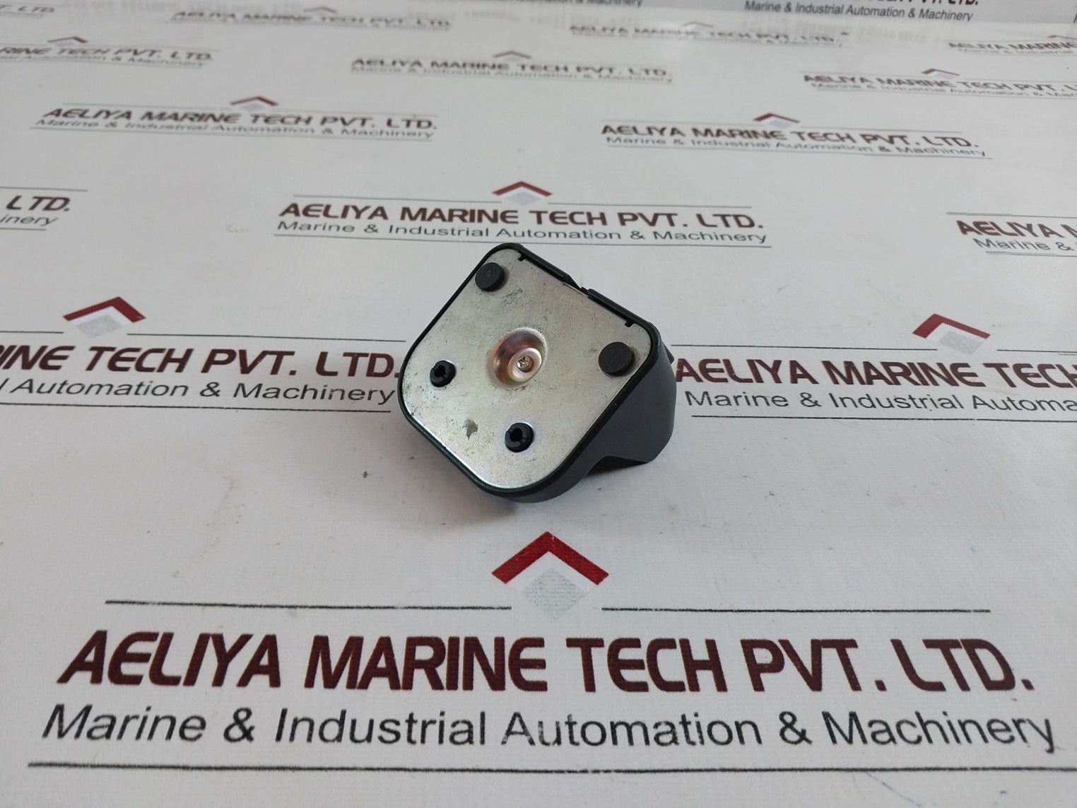 Icom Bc-213 Charger With Bc-242 Adapter