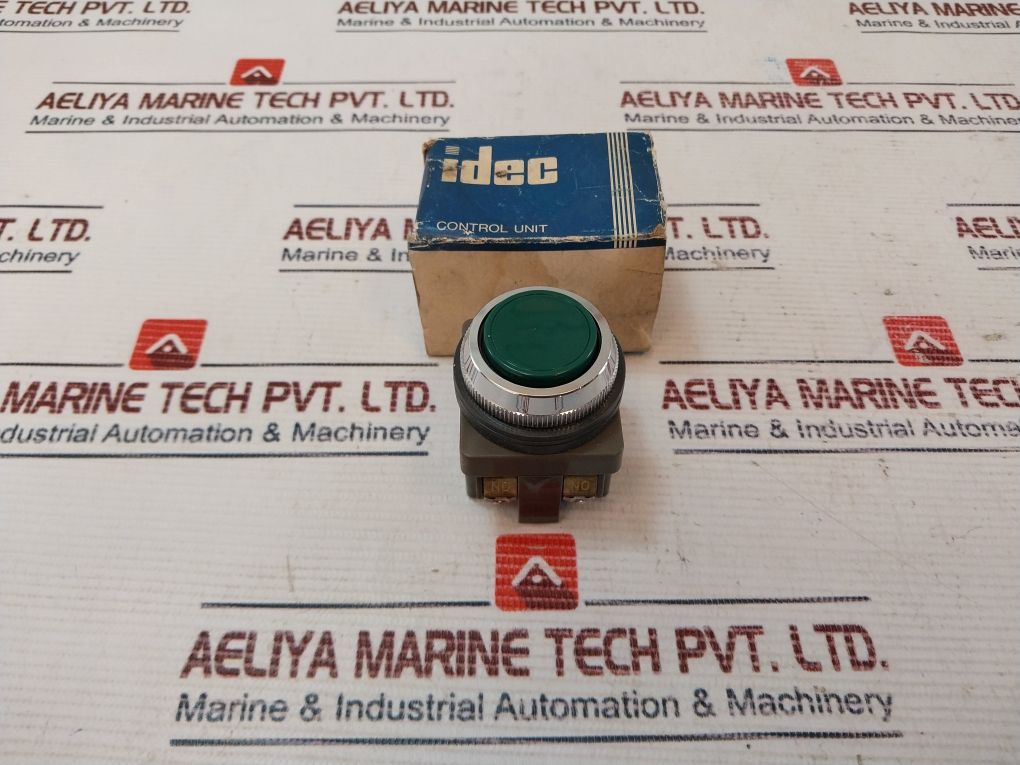 Idec Abn110-g Pushbutton Control Unit 10A 600V