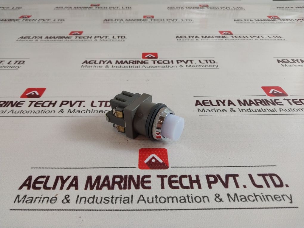 Idec Aln3311-w Illuminated Pushbutton Switch