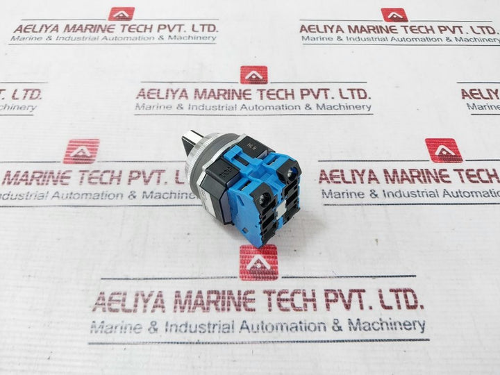 Idec Asd3320N Selector Switch Control Unit 10A 600V