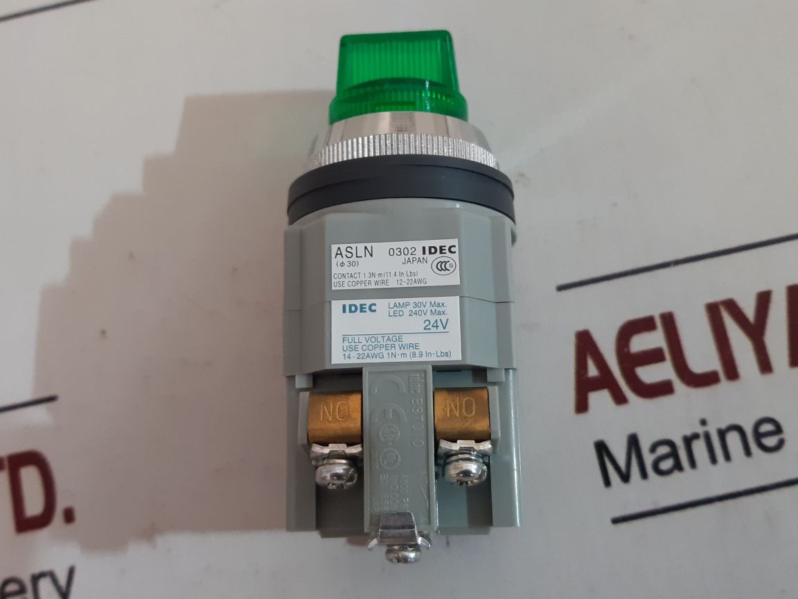 Idec asln33320ng 3 position switch led green