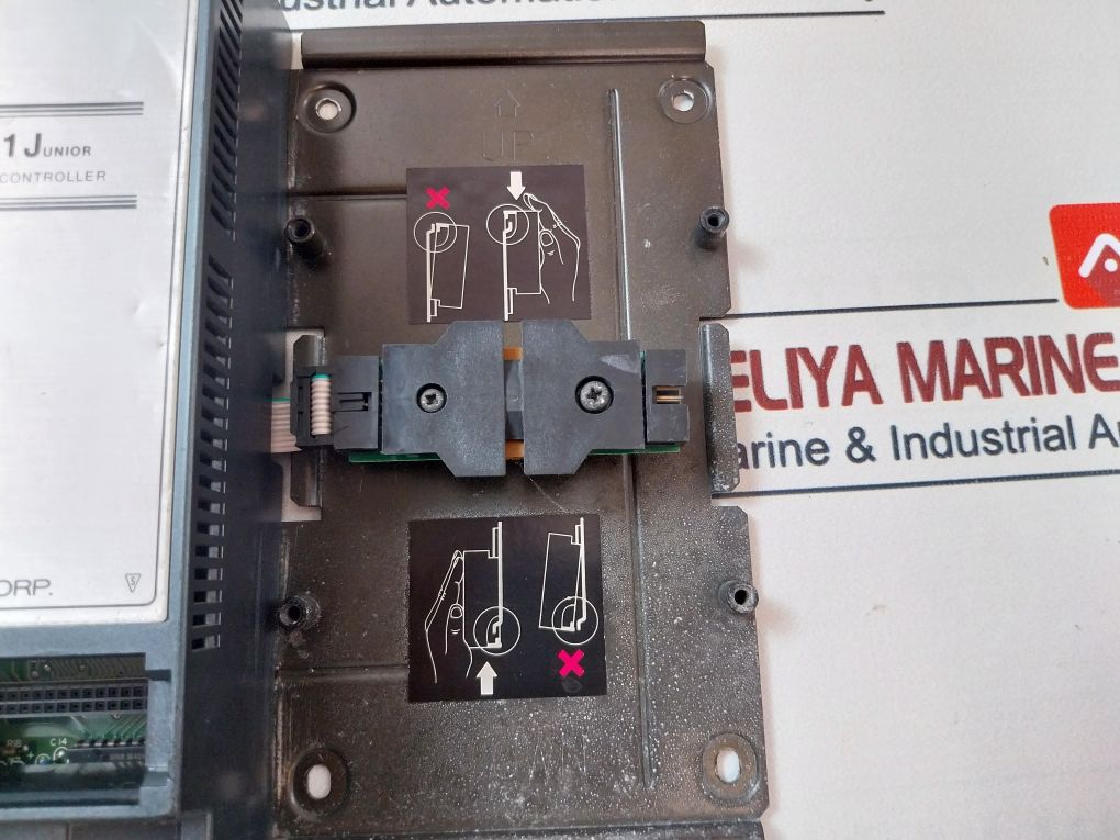 Idec Fa-1 Junior Programmable Controller 100-240Vac