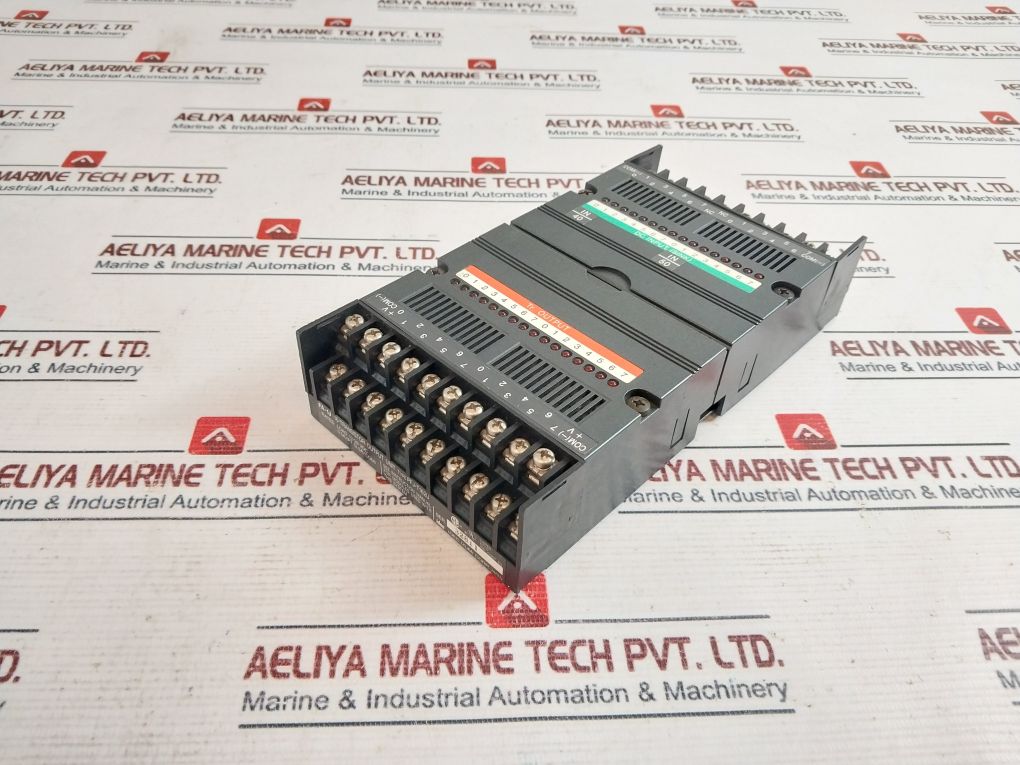 Idec Fa-1J 16- Transistor Output Unit 16-dc Input Unit 12-28 Vdc
