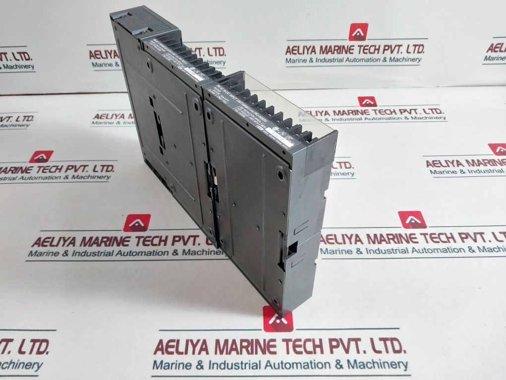 Idec Fa-2 Junior Programmable Controller 12-28 Vdc 0-10A