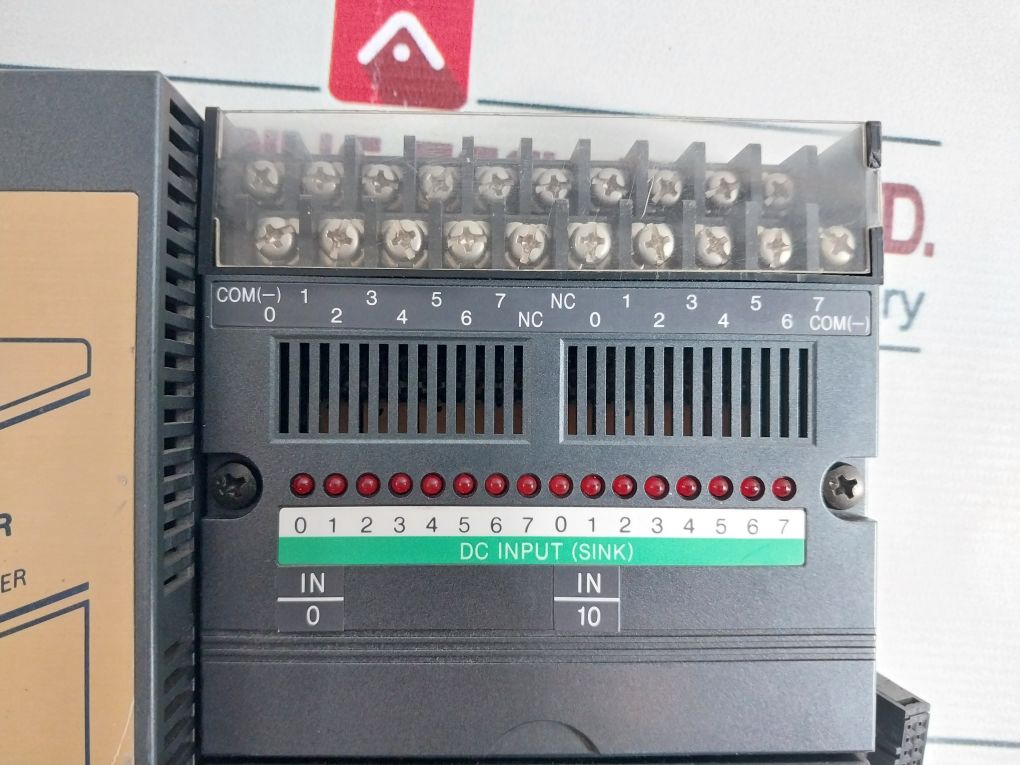 Idec Fa-2 Junior Programmable Controller 16-transistor Output Unit