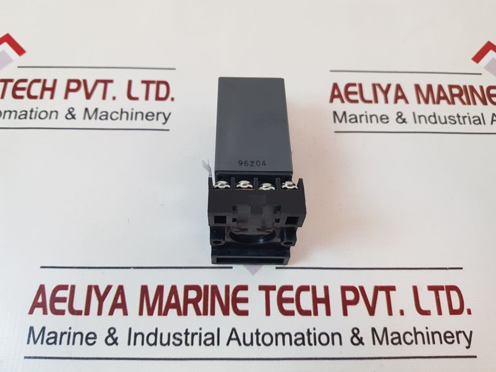 Idec Gt3F-2Ad24 Electronic Timer With Base