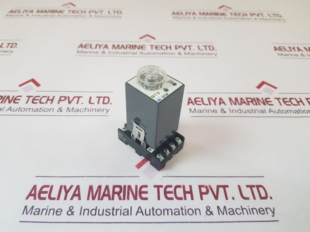 Idec Gt3F-2Af20 Electronic Timer With Base