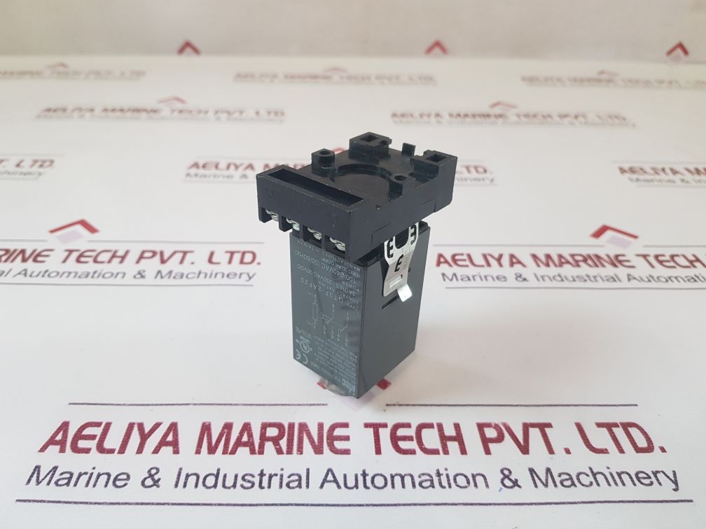 Idec Gt3F-2Af20 Electronic Timer With Base