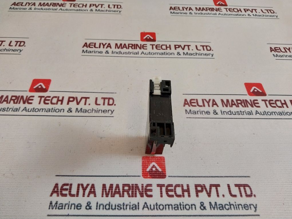 Idec Gt5Y-2Sn Electronic Timer With Socket