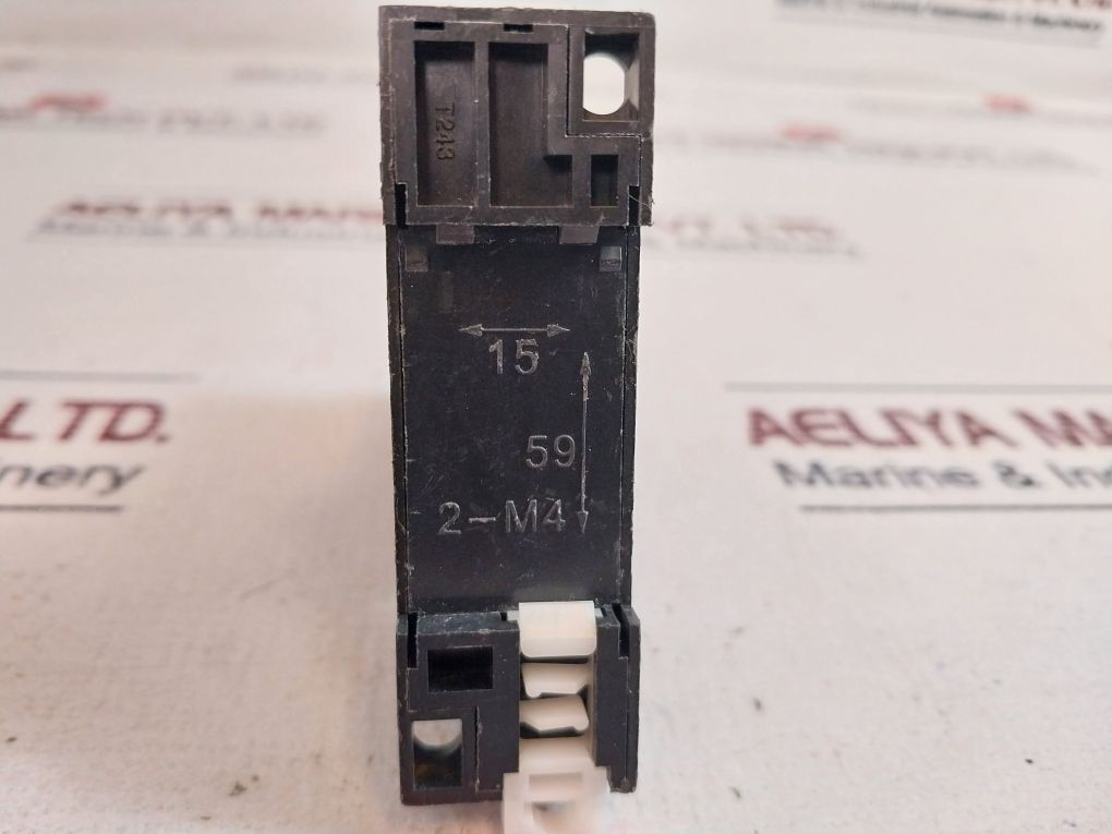 Idec Gt5Y-2Sn Electronic Timer With Socket
