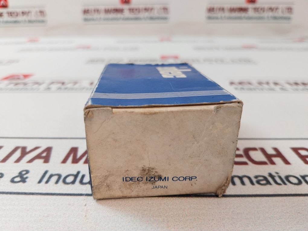 Idec Hw-cb11 Selector Switch Hw1S-21T11 600V