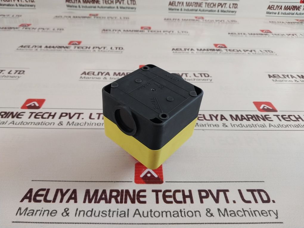 Idec Hw1X-bv401R Emergency Stop Switch