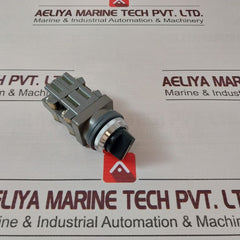 Idec Izumi Asn 41-10569 Selector Switch