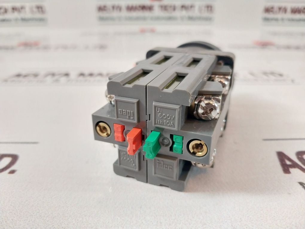 Idec Izumi Asn 41-10569 Selector Switch