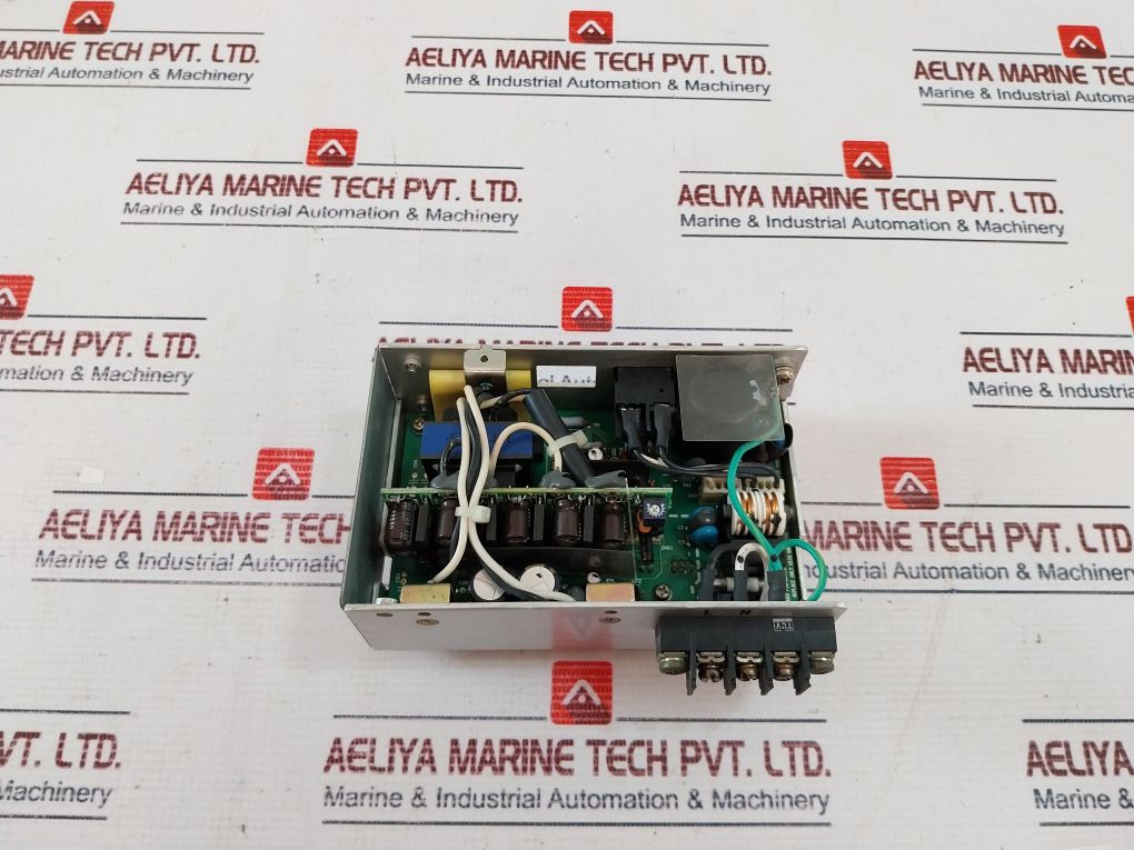 Idec Izumi Ed432-01 Plc Module 100-240 Vac