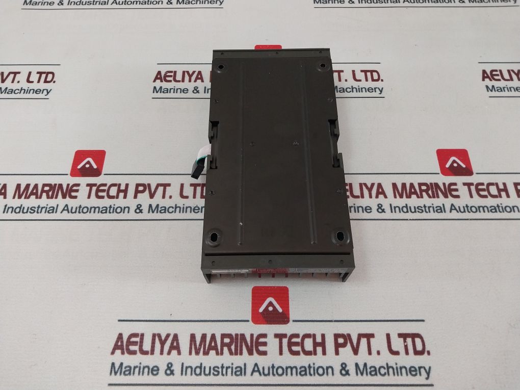 Idec Izumi Fa-1J Transistor Output Unit 16-dc Input Unit