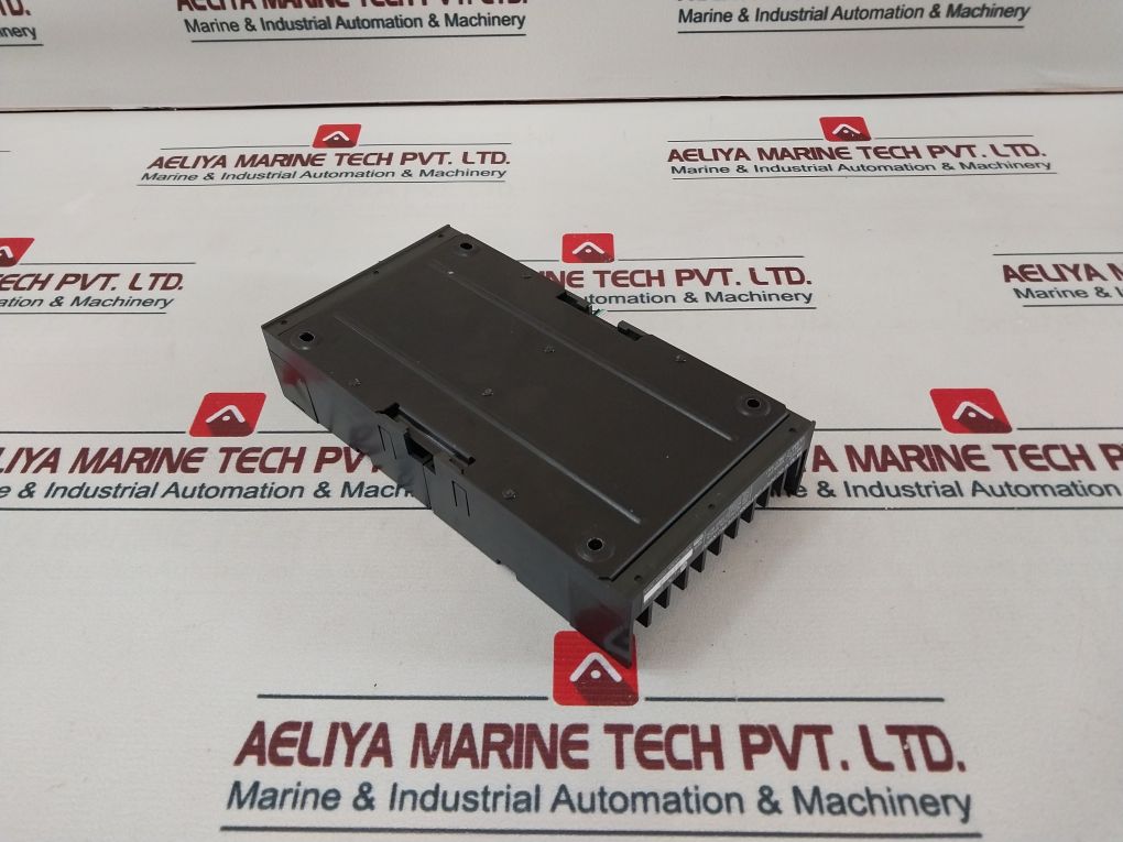 Idec Izumi Fa-1J Transistor Output Unit 16-dc Input Unit