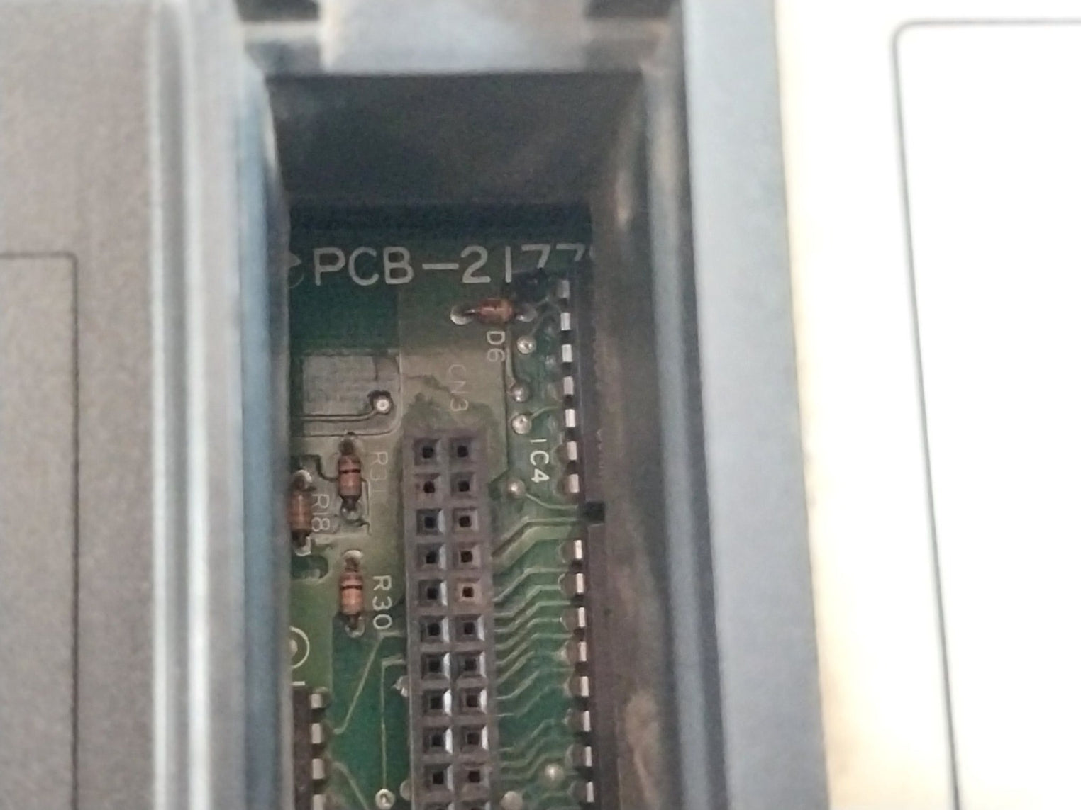 Idec Izumi Fa-2 Pfj-n162U Programmable Controller With Modules 12-28Vdc