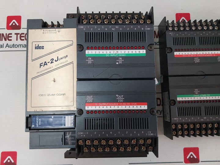 Idec Izumi Fa-2 Programmable Logic Controller 24 Vdc Output /Input Unit Pfj-dp2U