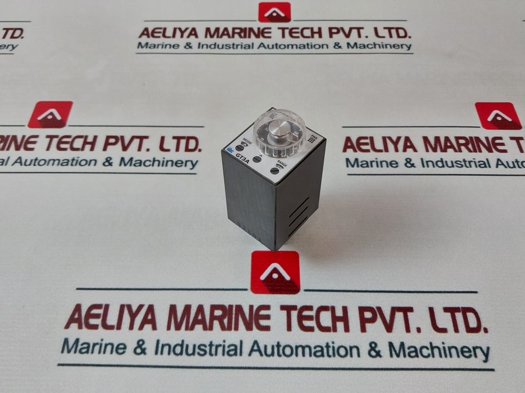 Idec Izumi Gt3A-3Af20 Electronic Timer 5A 240 Vac