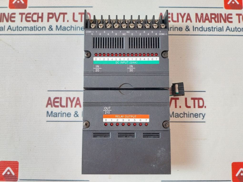 Idec Izumi Pfj-n162U 16-dc Input/8-relay Output Unit Pfj-t081U 24Vdc 10Ma/Pt