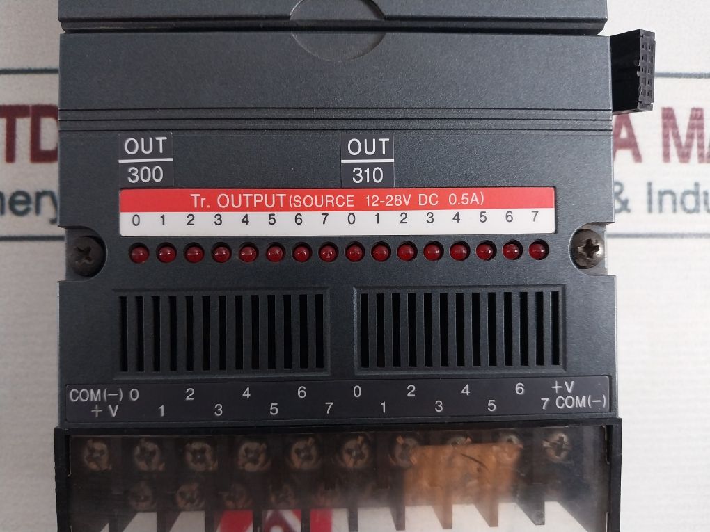 Idec Izumi Pfj-n162U Plc Relay Input Output Unit 12-28 Vdc