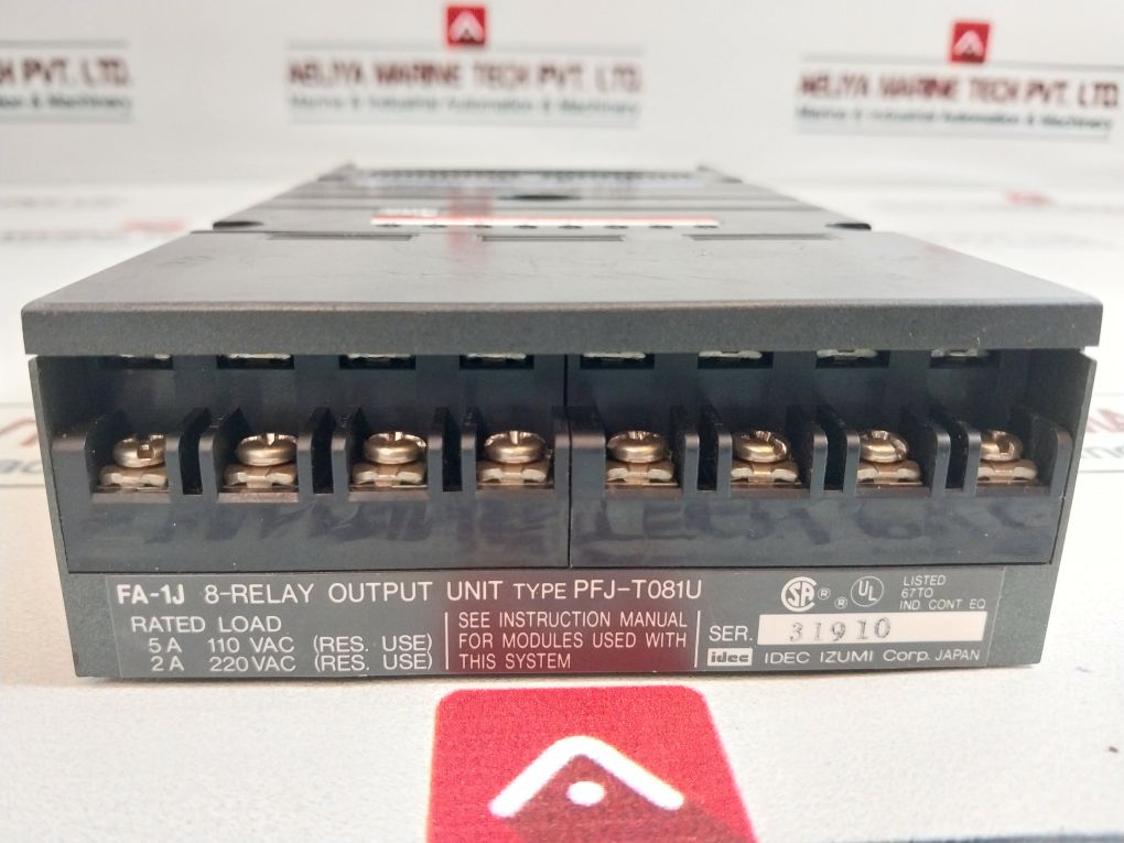 Idec Izumi Pfj-t081U 8-relay Output Unit