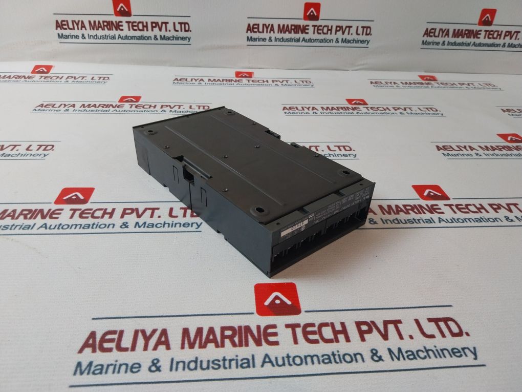 Idec Izumi Pfj-t081U 8-relay Output Unit 220 Vac 5A