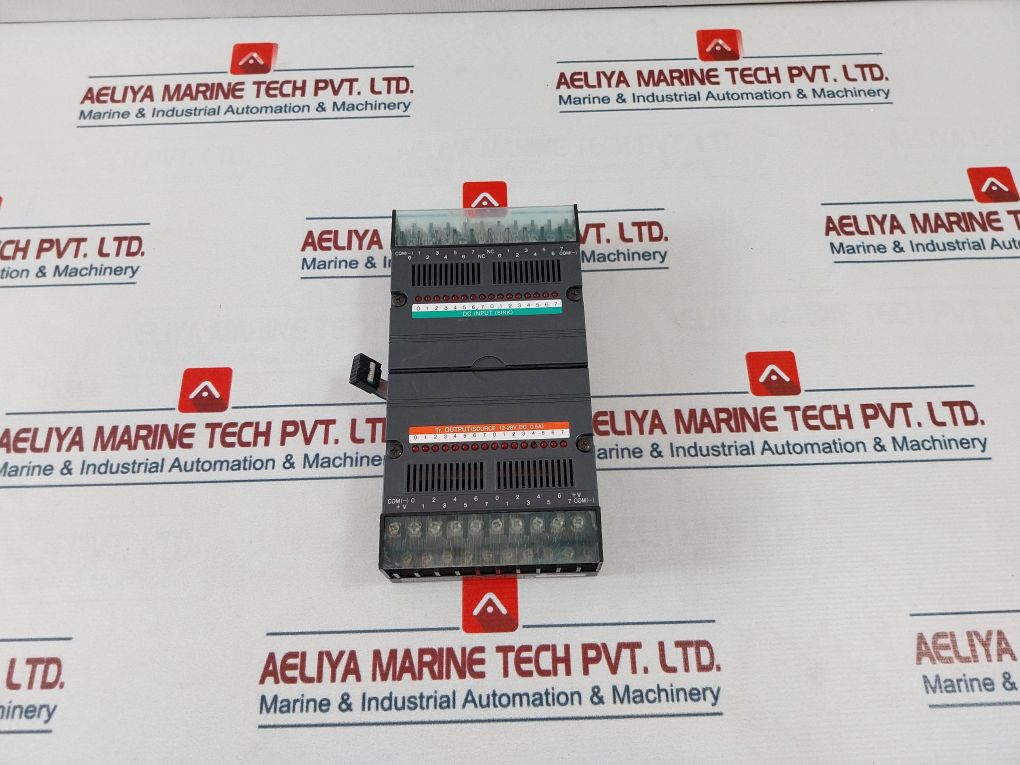 Idec Izumi Pfj-n162U Plc Relay Input Output Unit 12-28Vdc