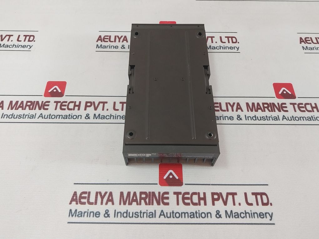 Idec Izumi Pfj-t162Cu 16-transistor Output Unit 12-28 Vdc